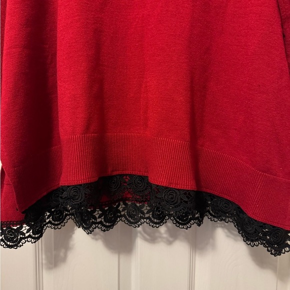 NWT Chico's Red V-Neck Sweater with Black Lace Trim - Picture 4 of 12